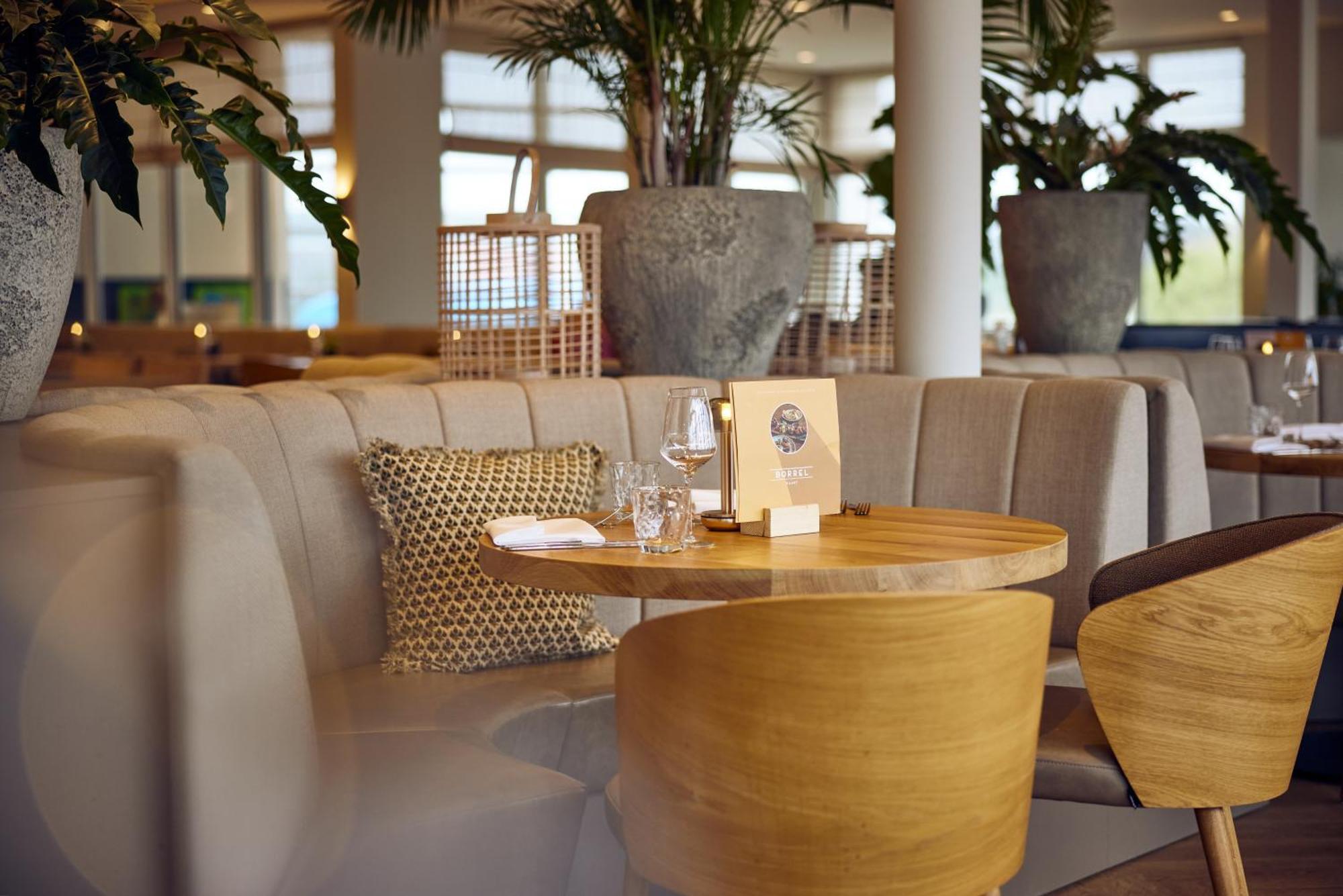 Westcord Strandhotel Seeduyn Vlieland Eksteriør billede