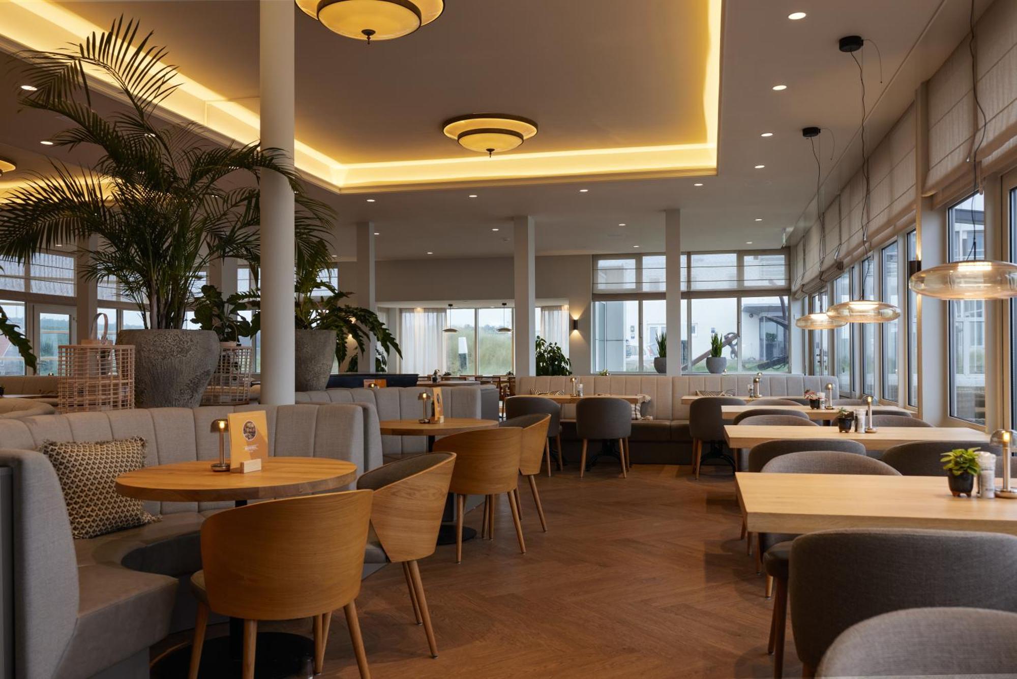 Westcord Strandhotel Seeduyn Vlieland Eksteriør billede